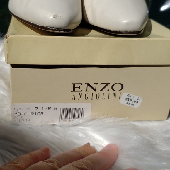 Enzo Angiolini Curio Cream Pumps 7.5N - Picture 4 of 11